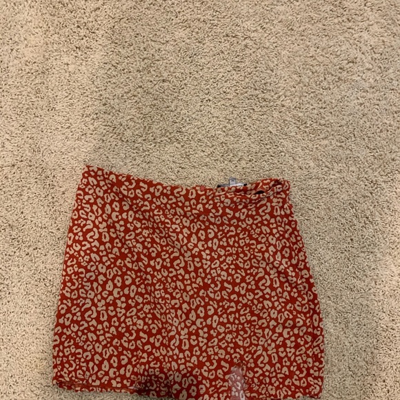 Kendall and Kylie leopard skirt size M - Picture 2 of 2